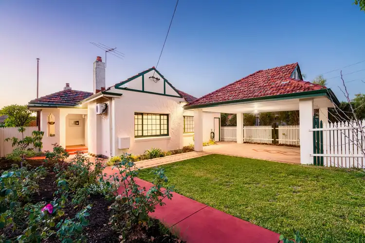 33 Robinson Street, Inglewood WA 6052