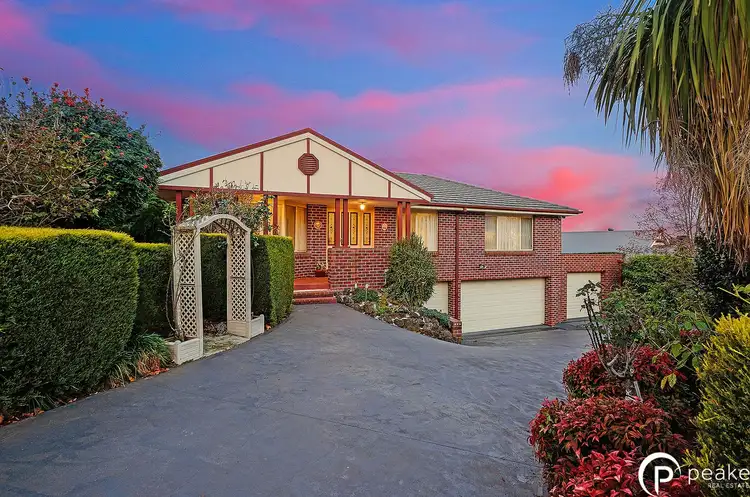 6 Higinbotham Rise, Berwick VIC 3806