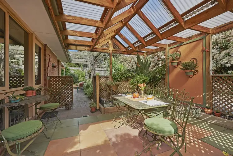 Fourth view of Homely house listing, 5 Swiss Court, Endeavour Hills VIC 3802
