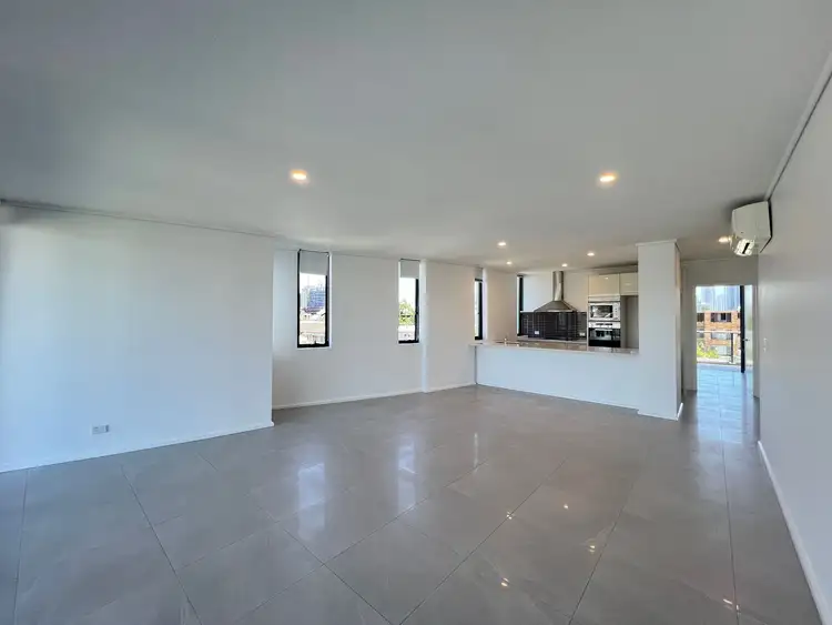 1 Stanhill Drive