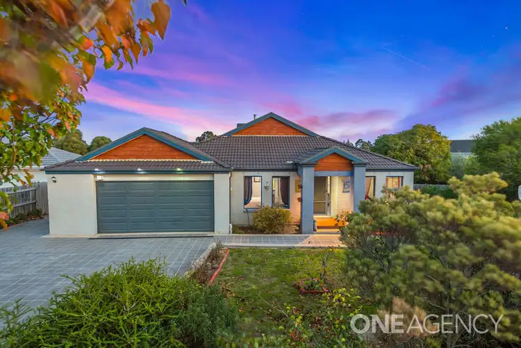 Second view of Homely house listing, 20 Malbec Court, Sunbury VIC 3429
