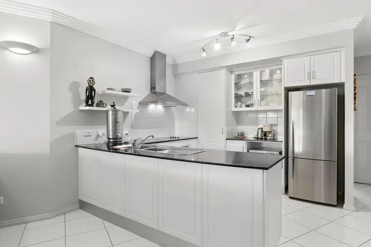 Sixth view of Homely apartment listing, 9/285-291 Esplanade, Cairns North QLD 4870