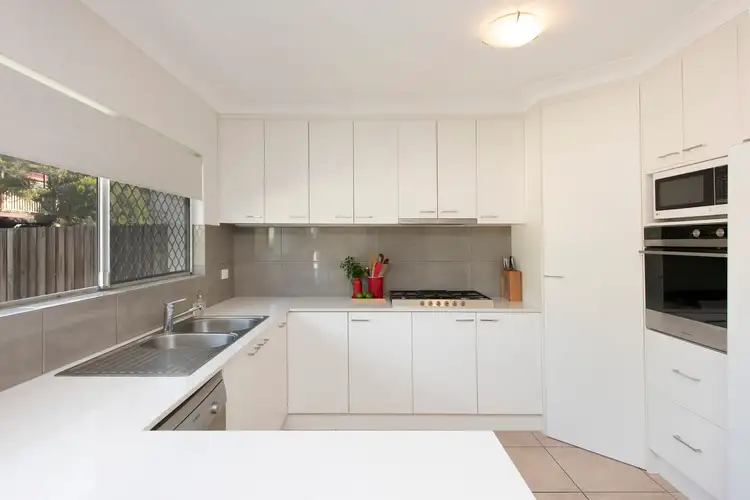 37 Edmondson Street, Corinda QLD 4075