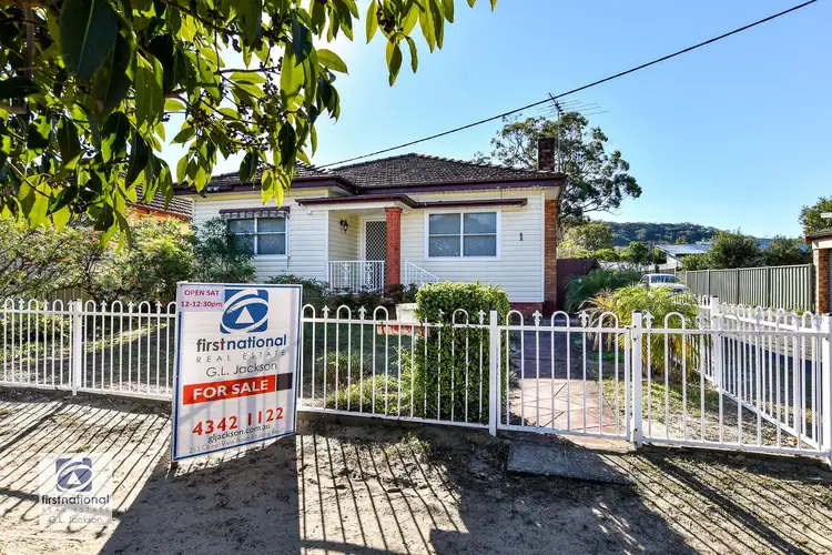 1 Beach Street, Ettalong Beach NSW 2257