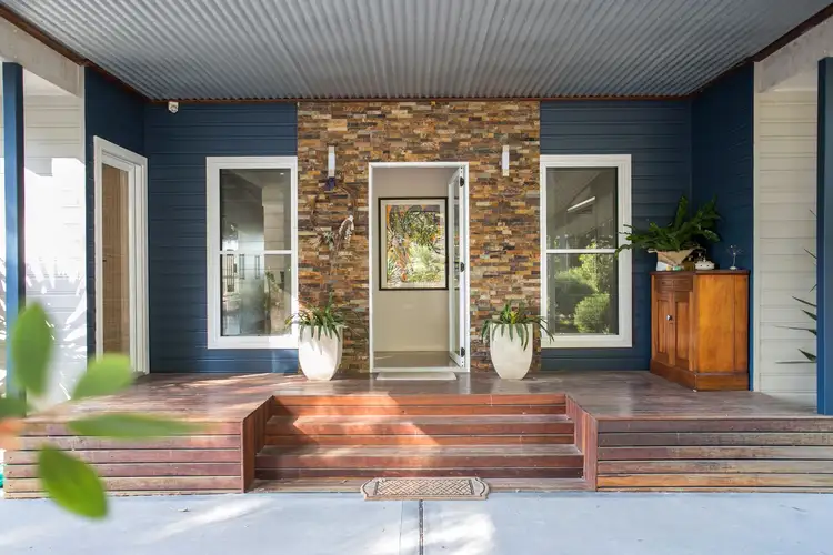 22 Burri Palm Way, Surfside NSW 2536
