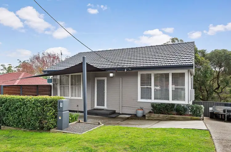 9 Lowry Street, Cardiff NSW 2285