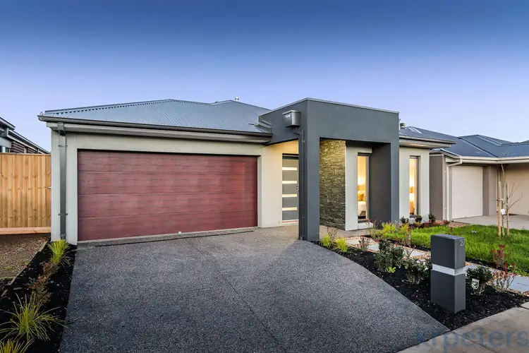 27 Pelham Drive, Clyde VIC 3978