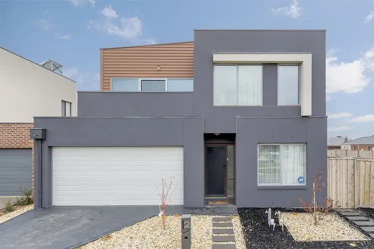 2 Landsdowne Avenue, Mickleham VIC 3064