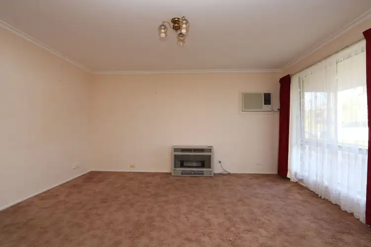 Sixth view of Homely unit listing, 1/15 Mariner's Reef Road, Maryborough VIC 3465
