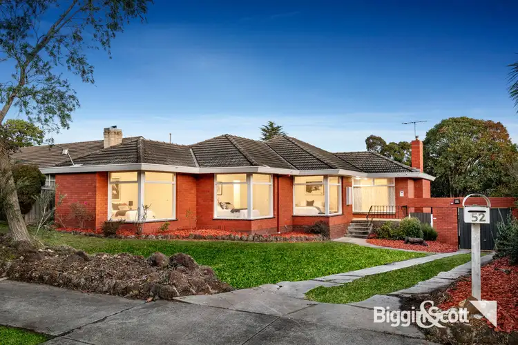 52 Koolkuna Avenue, Doncaster VIC 3108