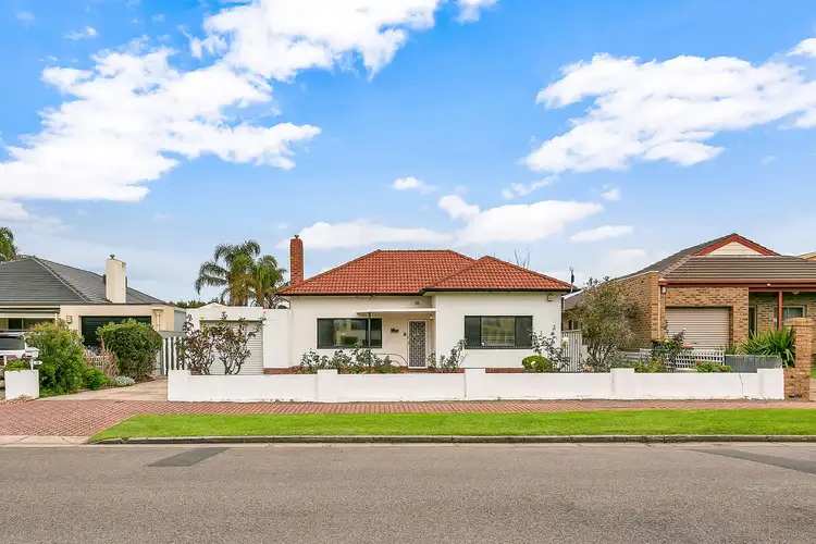 15 Brooklyn Avenue, Glenelg North SA 5045