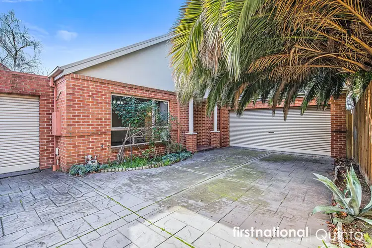 2/2 Lyons Street, Mount Waverley VIC 3149