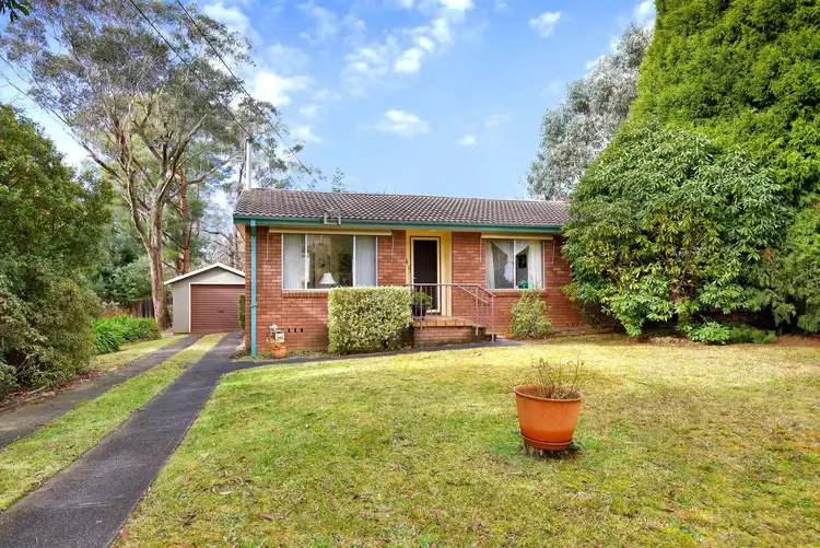 12 Boronia Road, Wentworth Falls NSW 2782