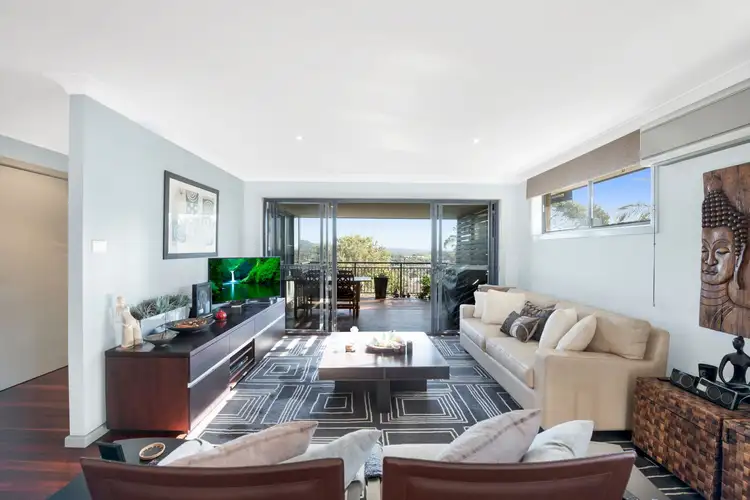 1/15 Lowanna Avenue, Forresters Beach NSW 2260
