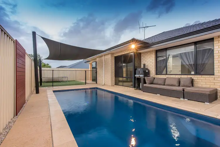 9 Wicklow Circle, Darch WA 6065