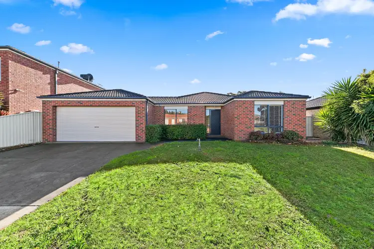 31 Stone Hill Circuit, Cranbourne East VIC 3977