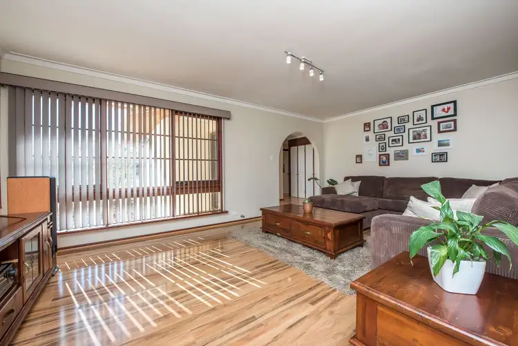 Fifth view of Homely house listing, 2 Marlin Place, Beldon WA 6027