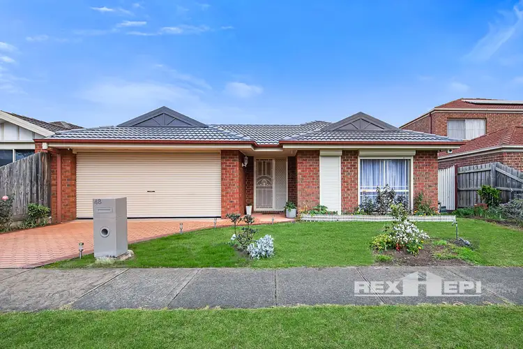 48 Lauren Drive, Hampton Park VIC 3976