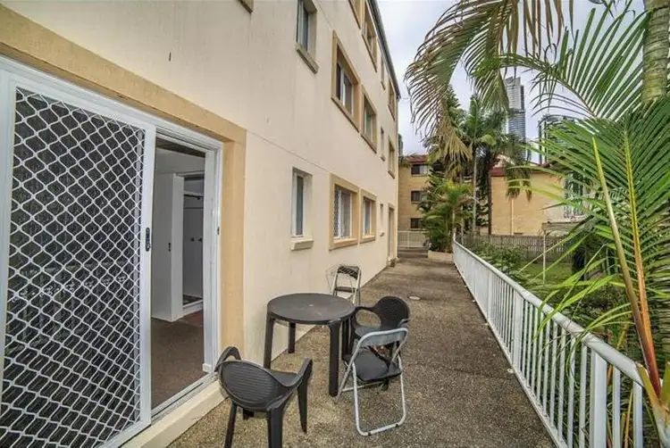 Sixth view of Homely unit listing, 4/25 Darrambal Street, Chevron Island QLD 4217