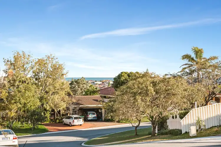 6 Yawl Court, Ocean Reef WA 6027
