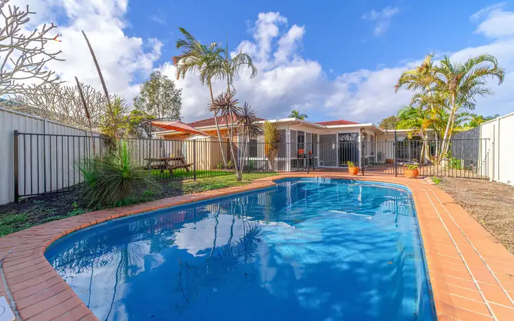 8 Melia Place, Yamba NSW 2464