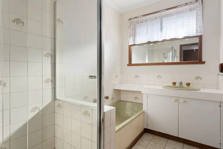 Fifth view of Homely house listing, 40 Powells Avenue, Strathdale VIC 3550