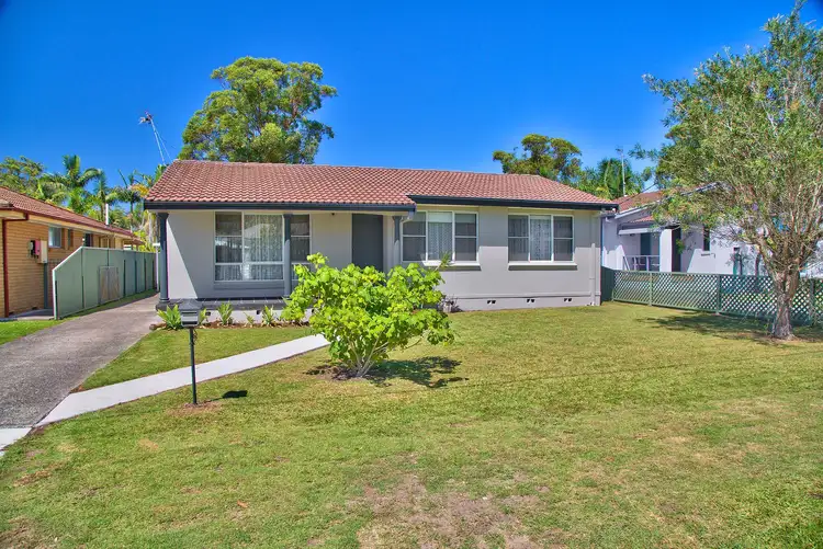 Main view of Homely house listing, 10 Panorama Parade, Berkeley Vale NSW 2261