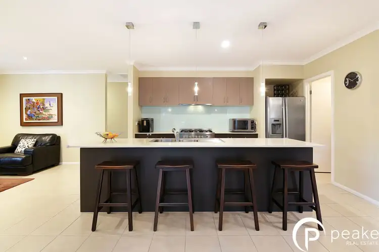 Fourth view of Homely house listing, 8 Bernly Boulevard, Berwick VIC 3806