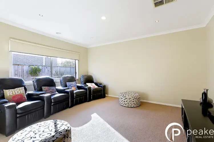 Fifth view of Homely house listing, 8 Bernly Boulevard, Berwick VIC 3806