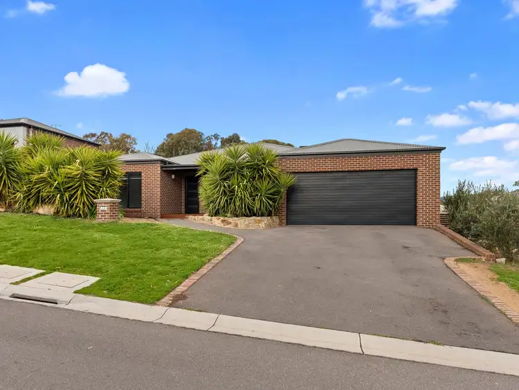 Main view of Homely house listing, 19 Irrabella Place, Kangaroo Flat VIC 3555