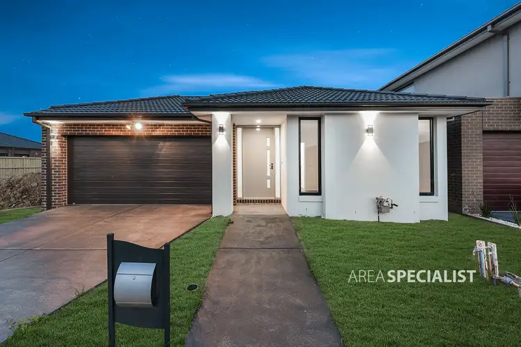 22 Stature Avenue, Clyde North VIC 3978