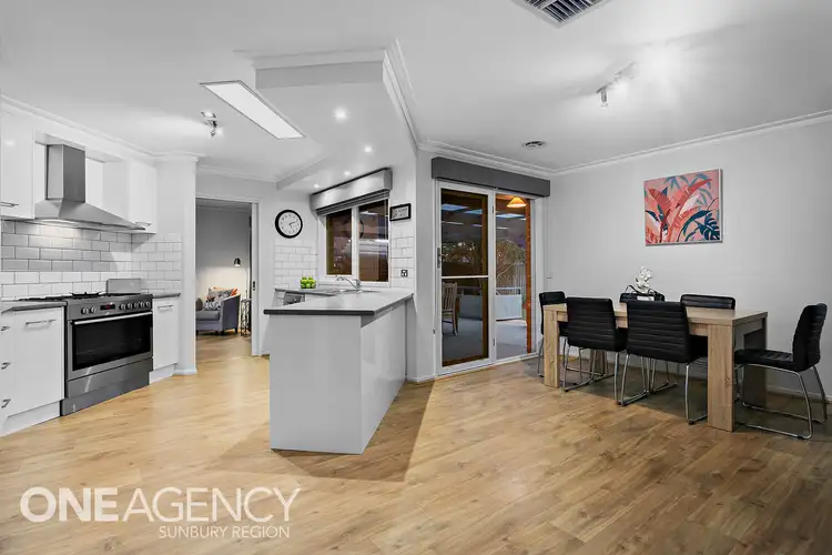 Third view of Homely house listing, 2 Carey Court, Sunbury VIC 3429