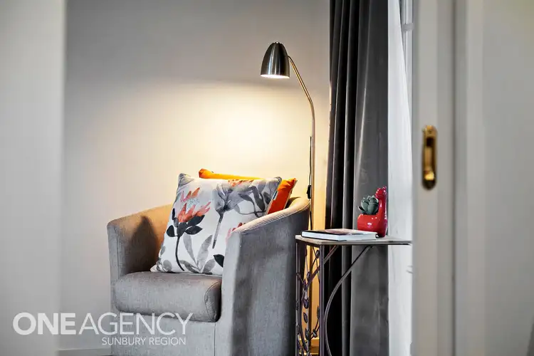 Sixth view of Homely house listing, 2 Carey Court, Sunbury VIC 3429