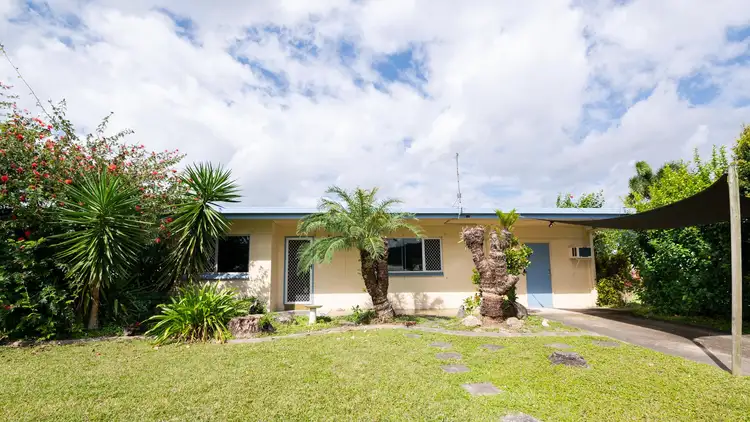 12 Satinay Close, Manoora QLD 4870