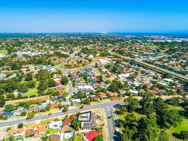 23 Craigie Drive, Beldon WA 6027