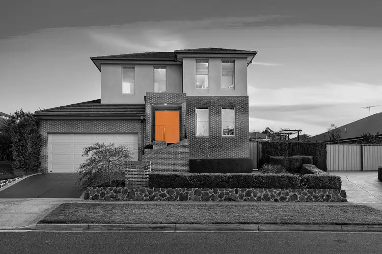 8 Norman Avenue, Sunbury VIC 3429