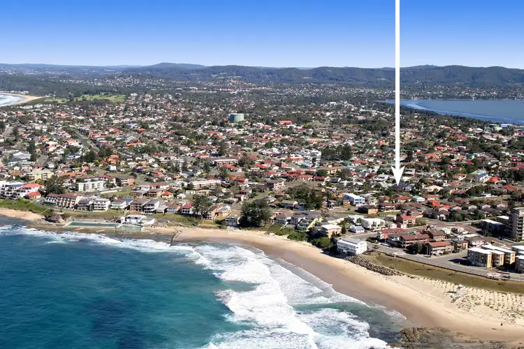 Fourth view of Homely villa listing, 1/25 Bay Road, The Entrance NSW 2261