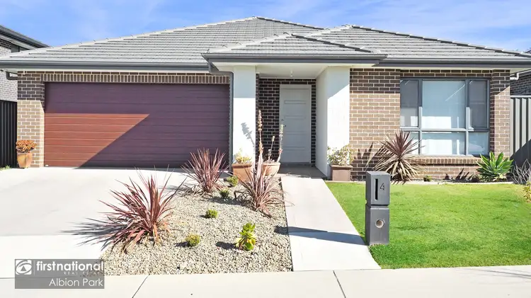 4 Bartlett Crescent, Calderwood NSW 2527