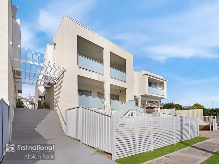 Main view of Homely unit listing, 2/125 Lake Entrance Road, Barrack Heights NSW 2528