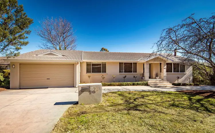 Second view of Homely house listing, 10 Curlewis Crescent, Garran ACT 2605