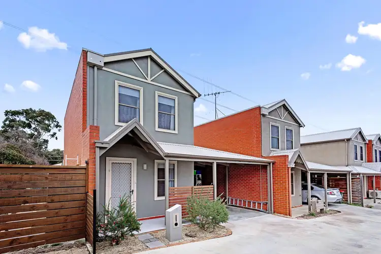 3/7 Caleb Close, Golden Square VIC 3555