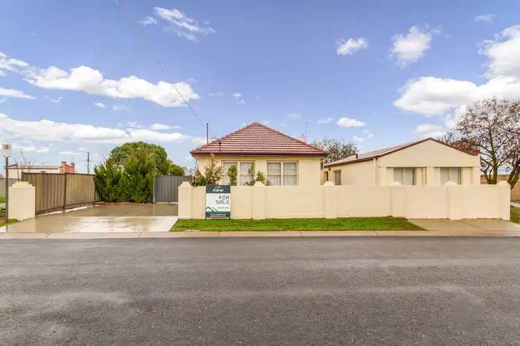 26 Smith Street, Kangaroo Flat VIC 3555