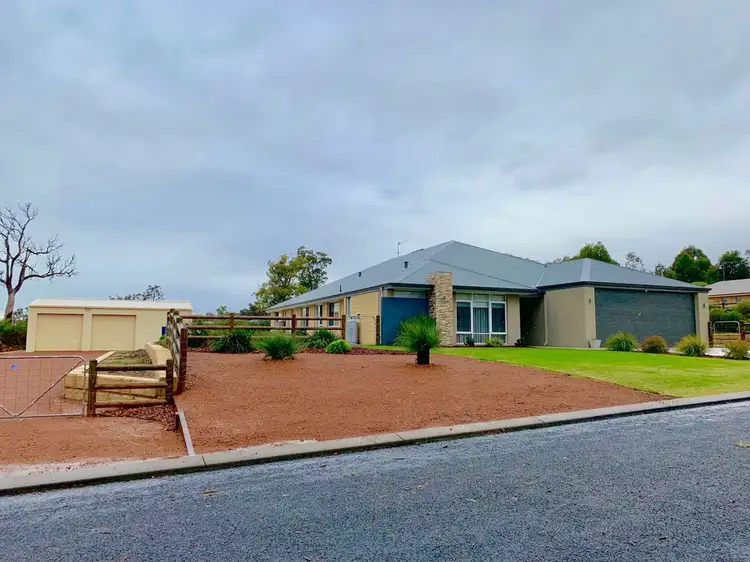 64 Wingate Vista, Waroona WA 6215