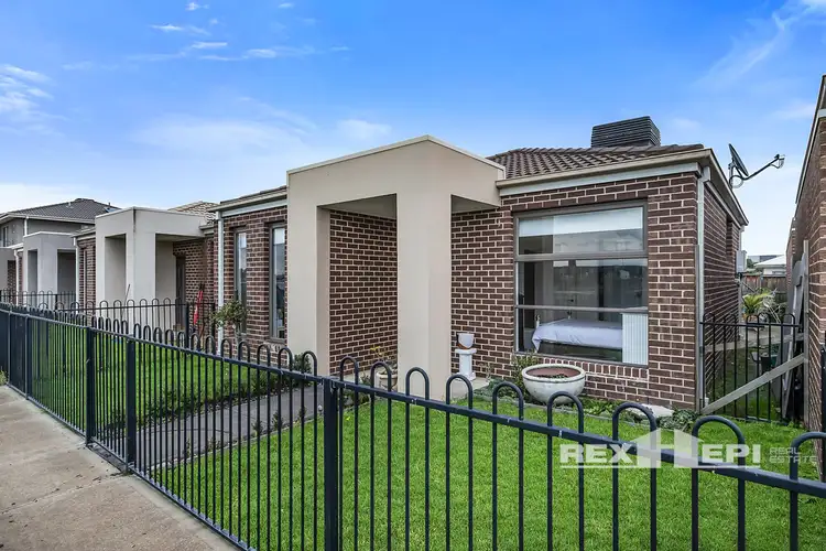 7 Coberley Way, Cranbourne North VIC 3977