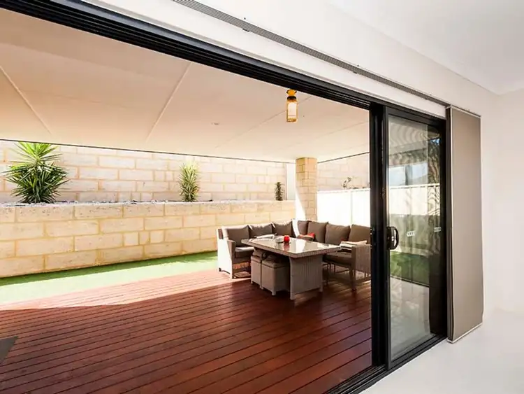 9 Chieftain Pass, Madora Bay WA 6210