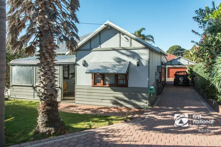 24 Lion Street, Mount Melville WA 6330
