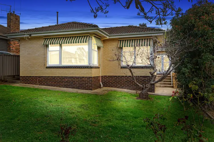 35 Mahon Avenue, Kennington VIC 3550