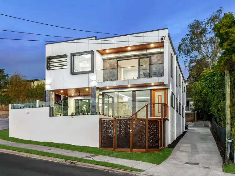 379 Chatsworth Road, Coorparoo QLD 4151