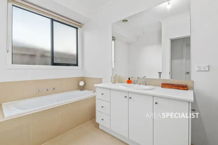 Sixth view of Homely house listing, 8 Damon Close, Narre Warren South VIC 3805