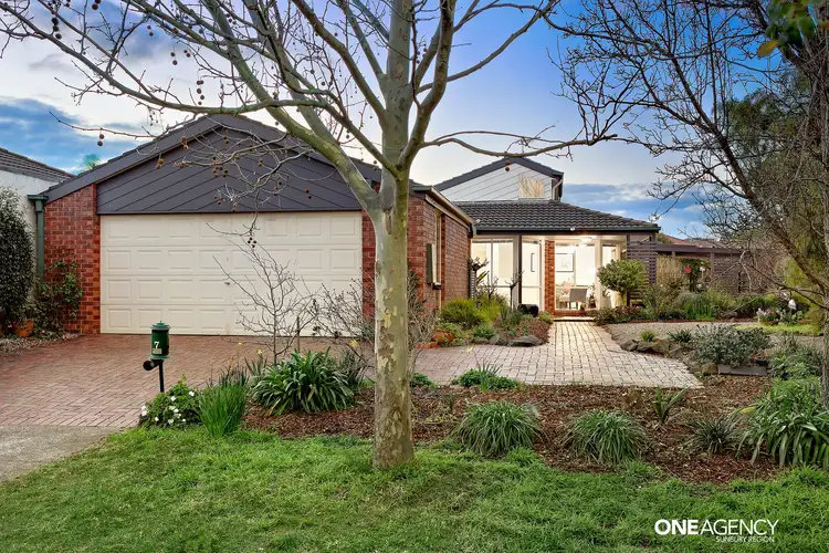 Second view of Homely house listing, 7 Ohara Court, Taylors Lakes VIC 3038